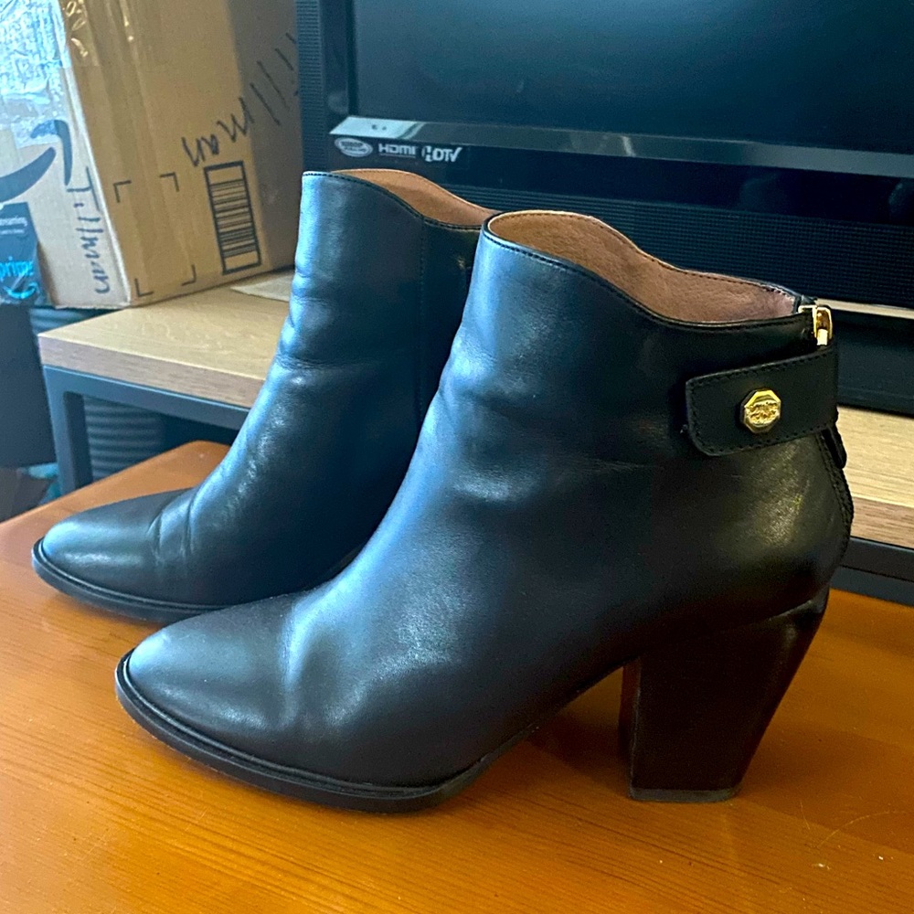Louise et Cie Black Leather Ankle Booties Sz 8.5M